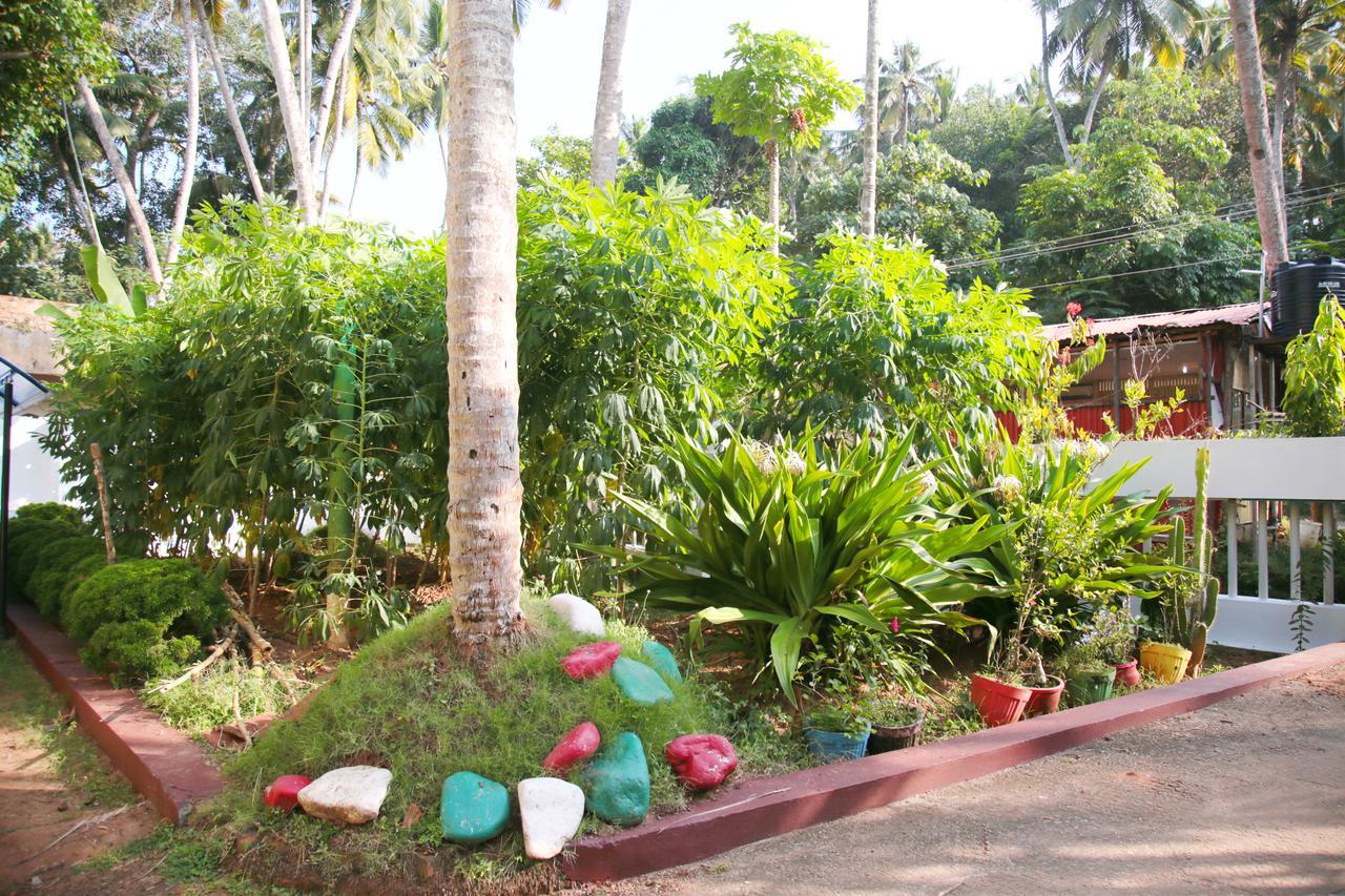 Panchavadi Ayurvedic Beach Resort Varkala Bagian luar foto