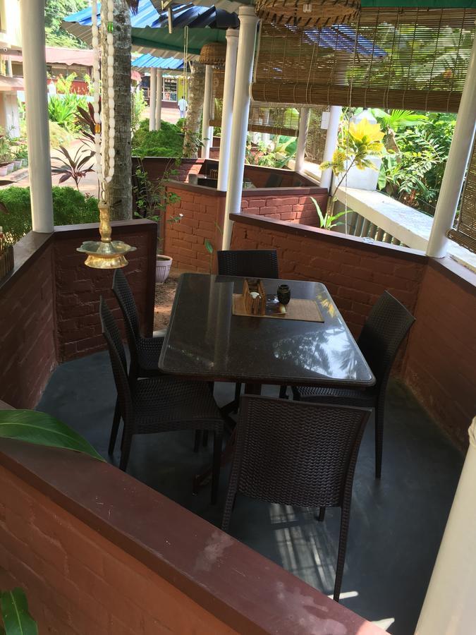 Panchavadi Ayurvedic Beach Resort Varkala Bagian luar foto